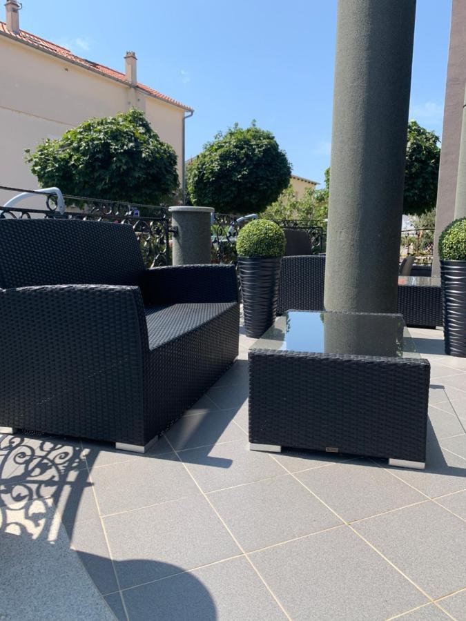 La Perla Apartment Vodice Bagian luar foto