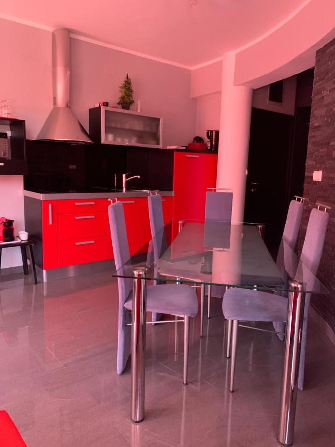 La Perla Apartment Vodice Bagian luar foto